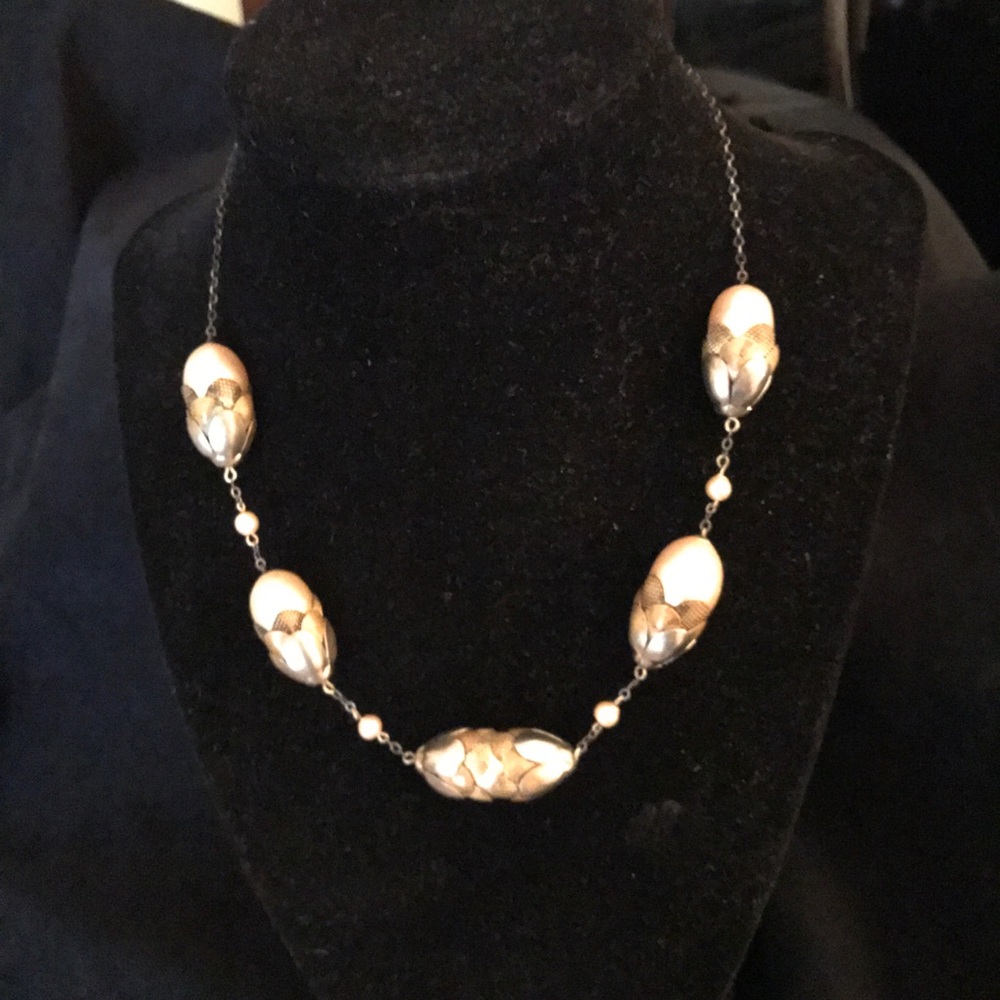 Vintage Deco Pearl Cupped Flower Necklace